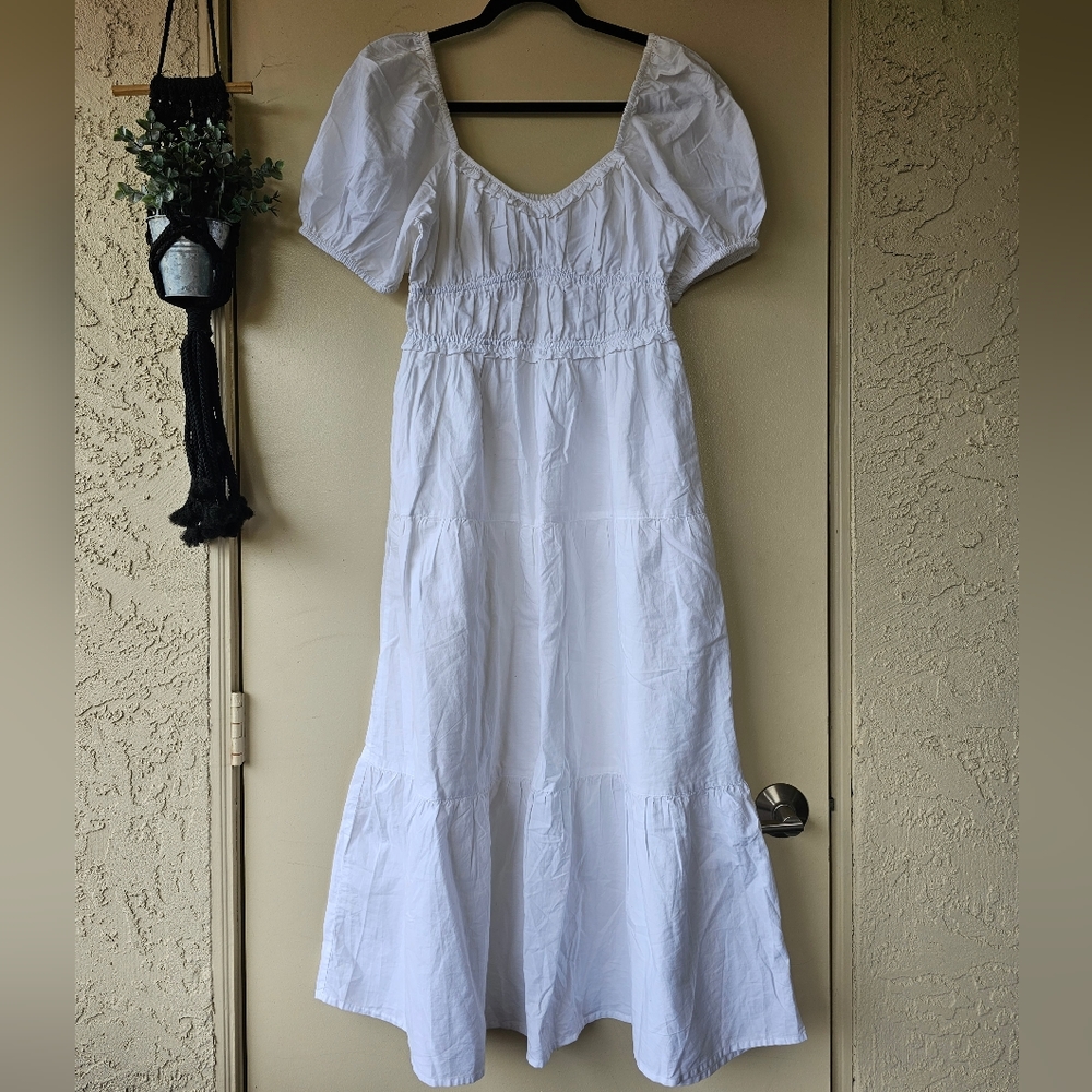 Elegant White Maxi Dress